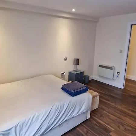 Two Bedroom Flat B1 Birmingham Exterior photo